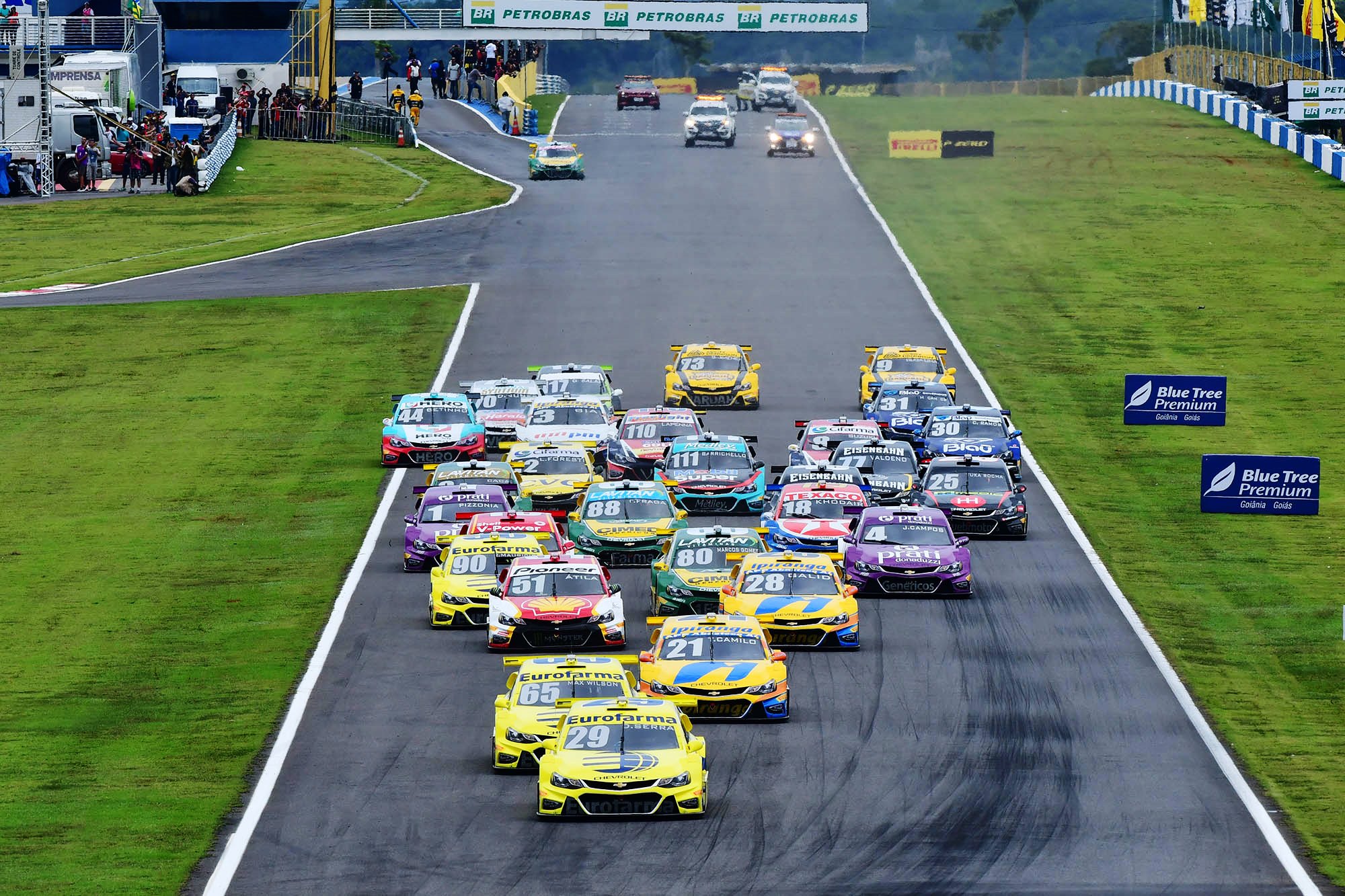 Largada da Stock Car 2017 no Autódromo de Goiãnia